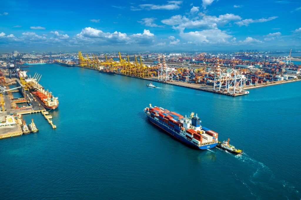 UAE’s Economic Diversification Fuels Non-Oil Sector Growth