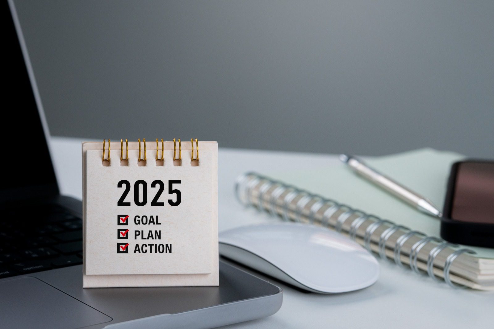 UAE vs Singapore: Top Company Formation Benefits 2025