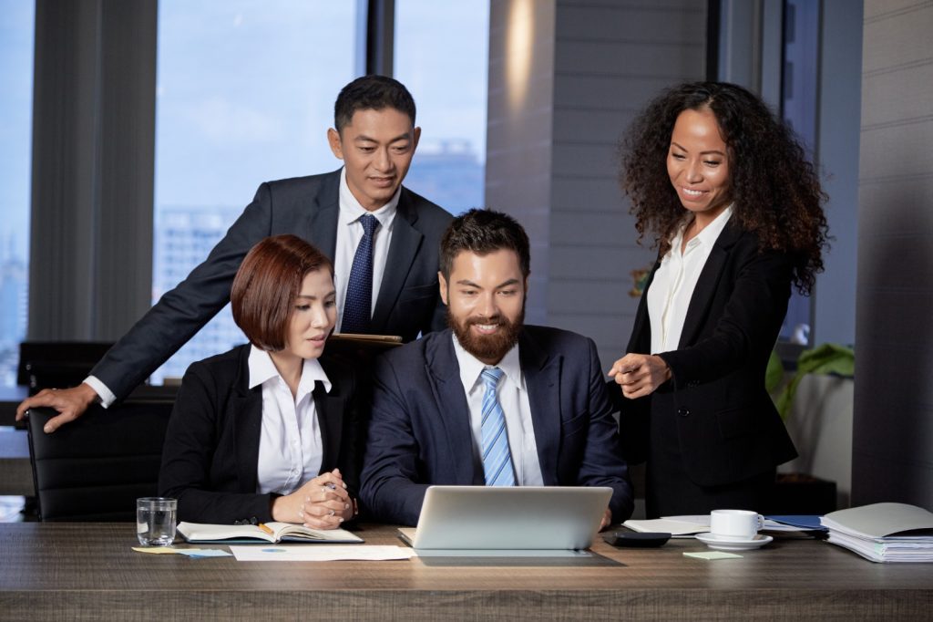 UAE vs USA Company Setup Guide 2025 | Exactitude