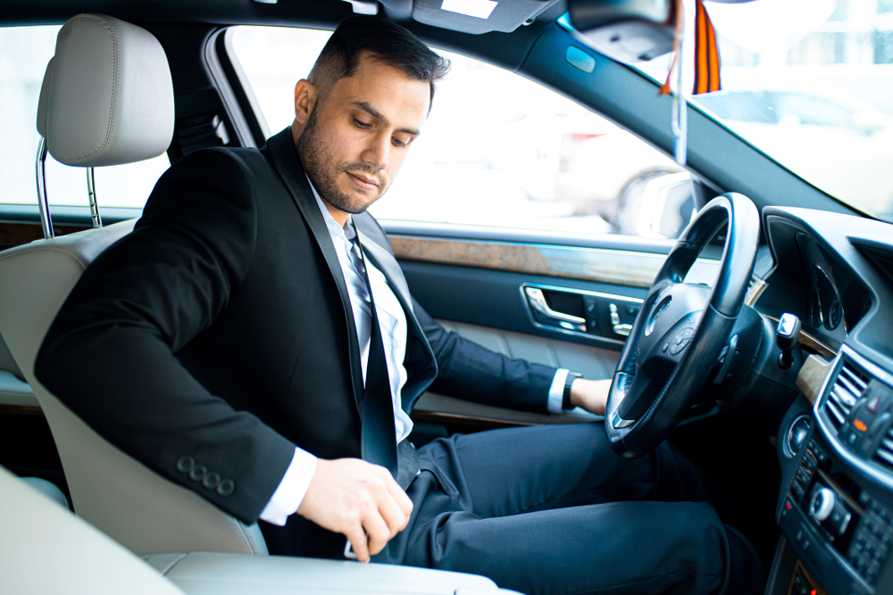 How Professional Chauffeur Services Benefit Entrepreneurs